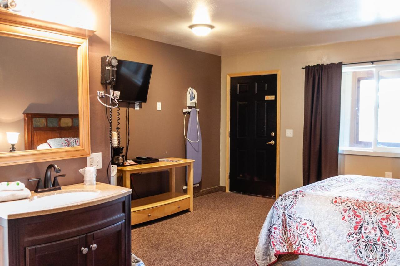 Circle R Motel East Glacier Park Village Luaran gambar